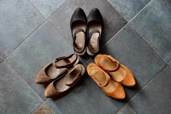 Vialis Pointed Toe Sandal