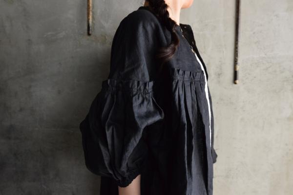UNIVERSAL TISSU Linen Full Gather Blouse