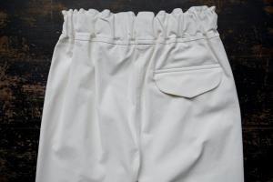 FIR MUM Center Seamed Tapered Pants