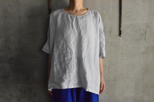 Honnete FOR 姉妹伴 Crew Neck T-Shirt