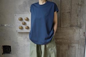 ゴーシュ  Organic Suvin Cotton Butterfly T