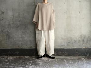 NO CONTROL AIR Polyester Twill Back Flare T