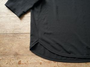 NO CONTROL AIR Polyester Twill Back Flare T