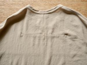NO CONTROL AIR Polyester Twill Back Flare T