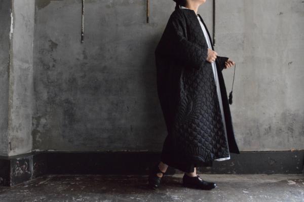 TOWAVASE 「Permanent TOWAVASE」Silk Quilt Robe Coat