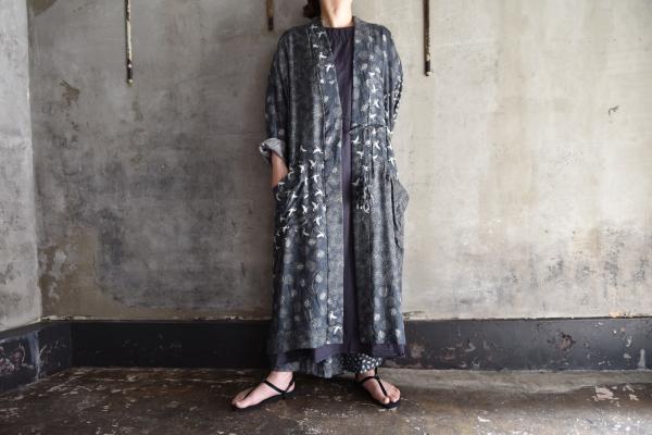 TOWAVASE「Sarasa」Silk Printed Robe Gown