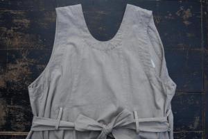 GASA*「灰色の人」Long Apron Dress Coat Vest