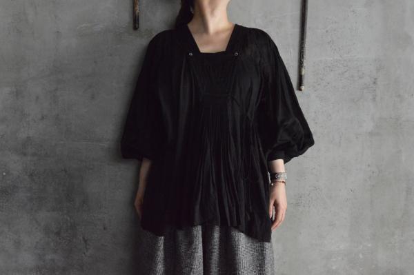 TOWAVASE「ARTISAN」India Cotton Hand Smocking Blouse