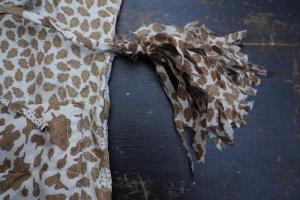 TOWAVASE「Sarasa」Silk Printed Robe Gown