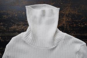 CLOSELY Cotton Silk Turtle Neck L/S T Shirt