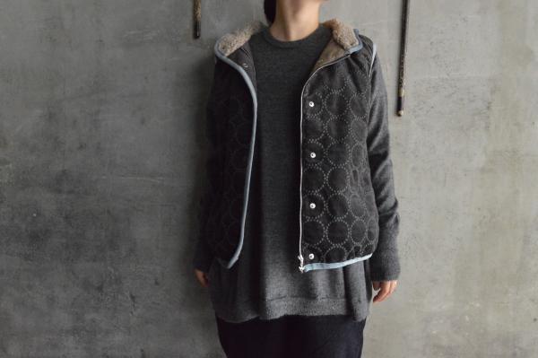 minä perhonen「tambourine」Down Vest