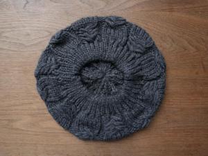 FLORENCE SIGNA  Cable Knit Cap Beret