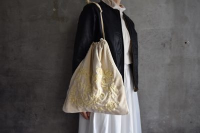 poefu / Khadi&Co Velvet Hand Embroidery Bag
